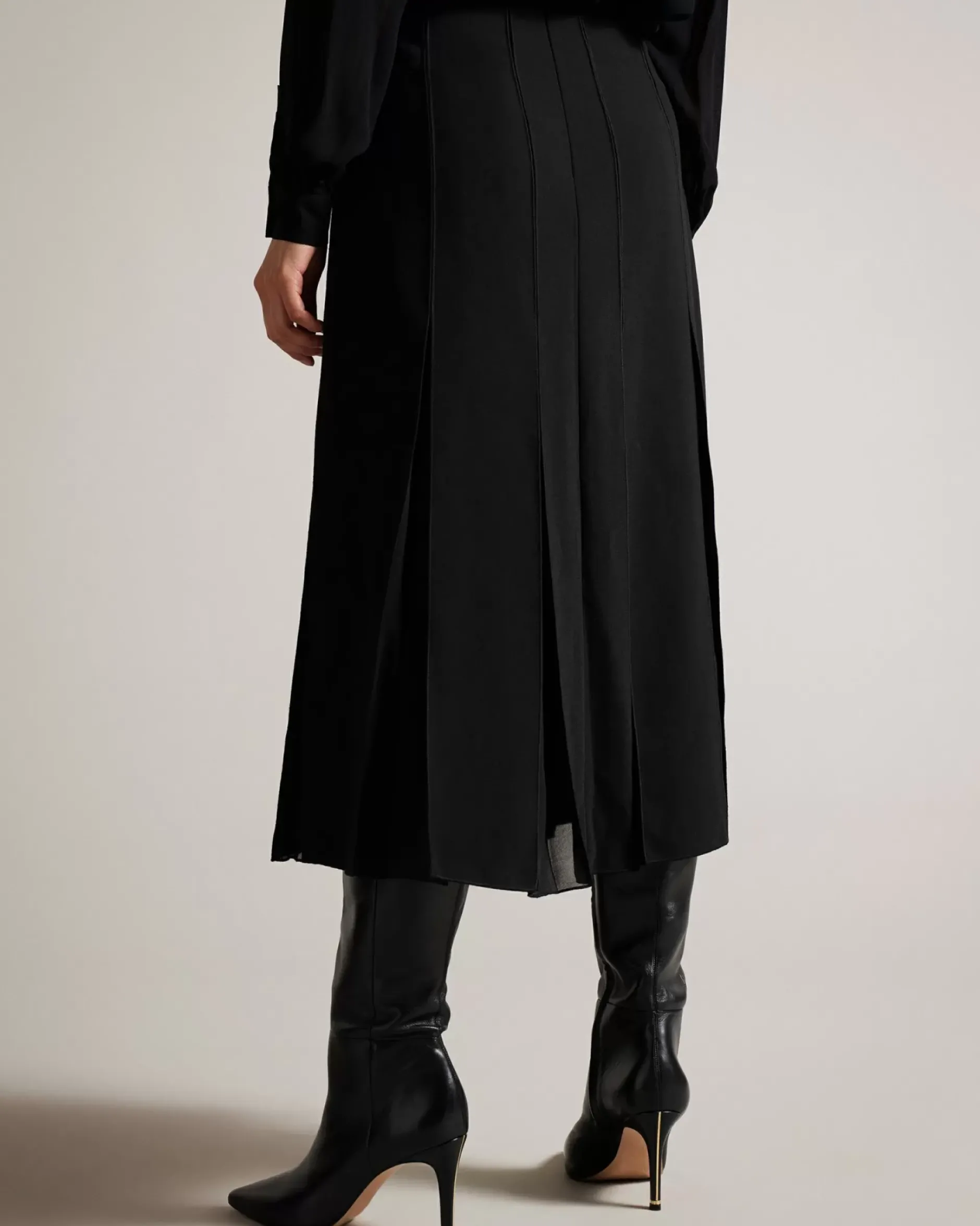 Clearance Addelia Women Skirts