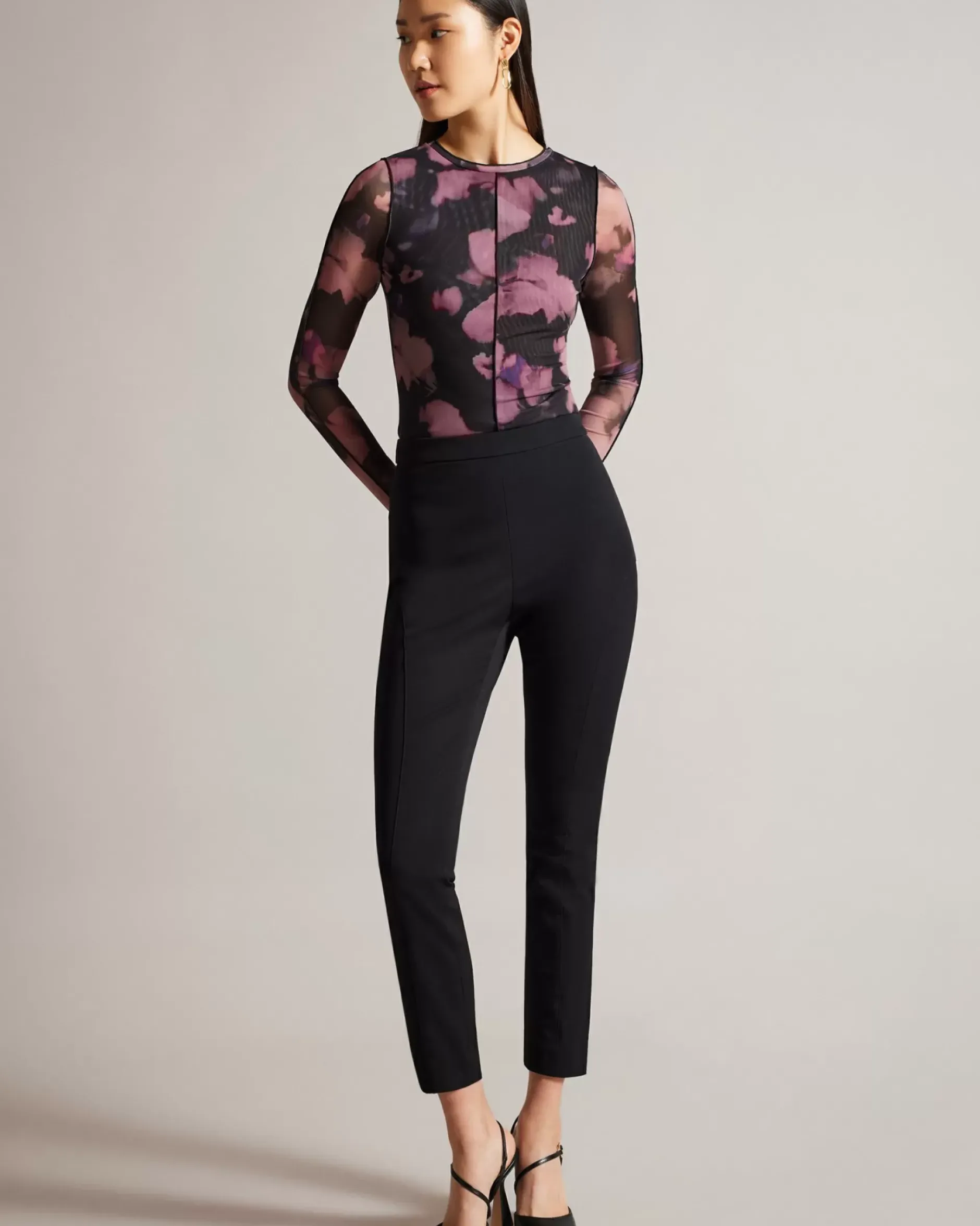 Discount Aleeina Women T-Shirts & Vests