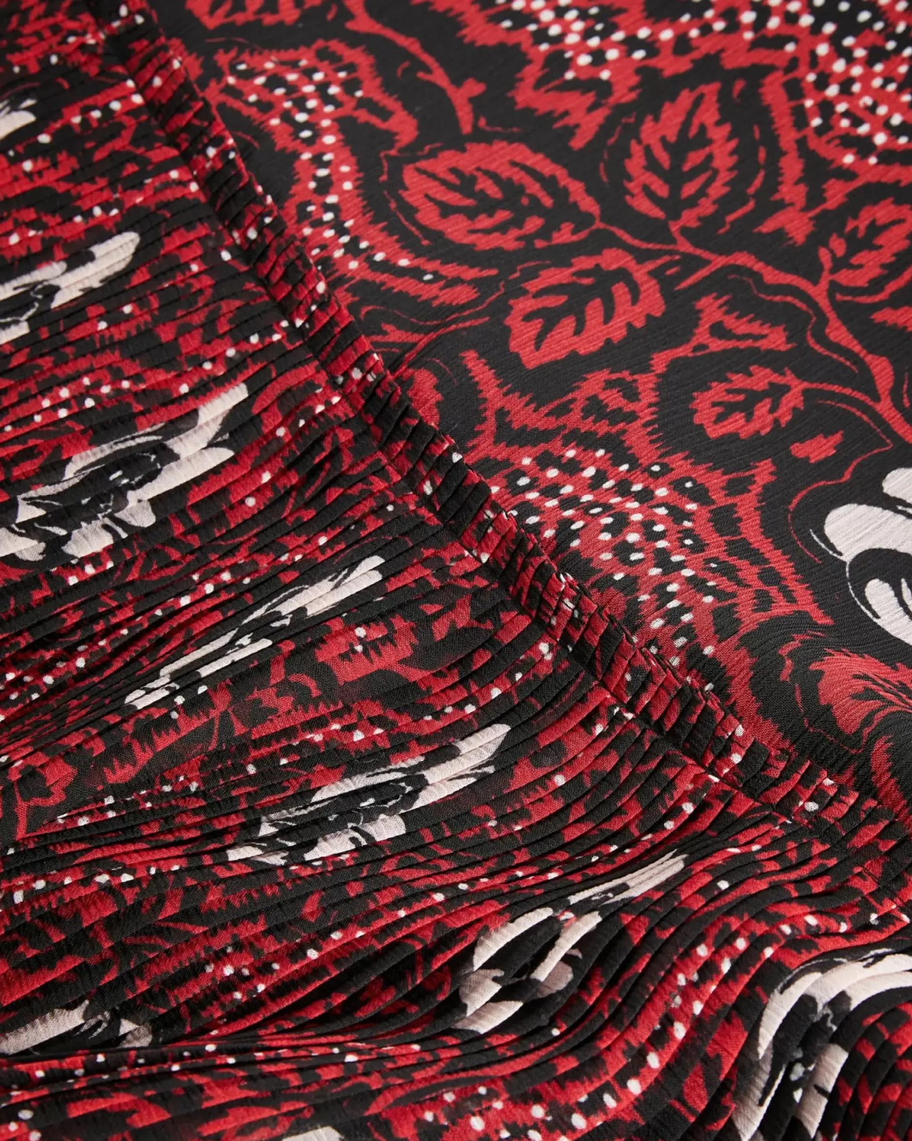 New Ariello Women Skirts