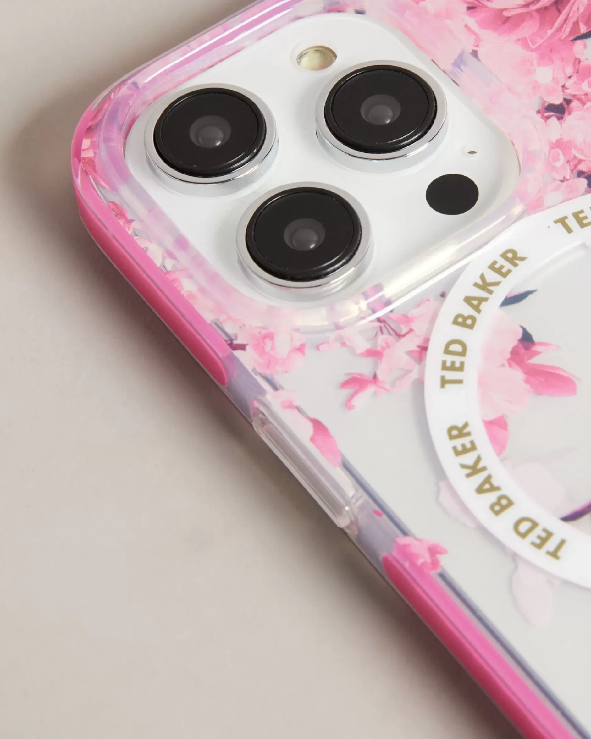 Discount Azam Women Tech Accessories