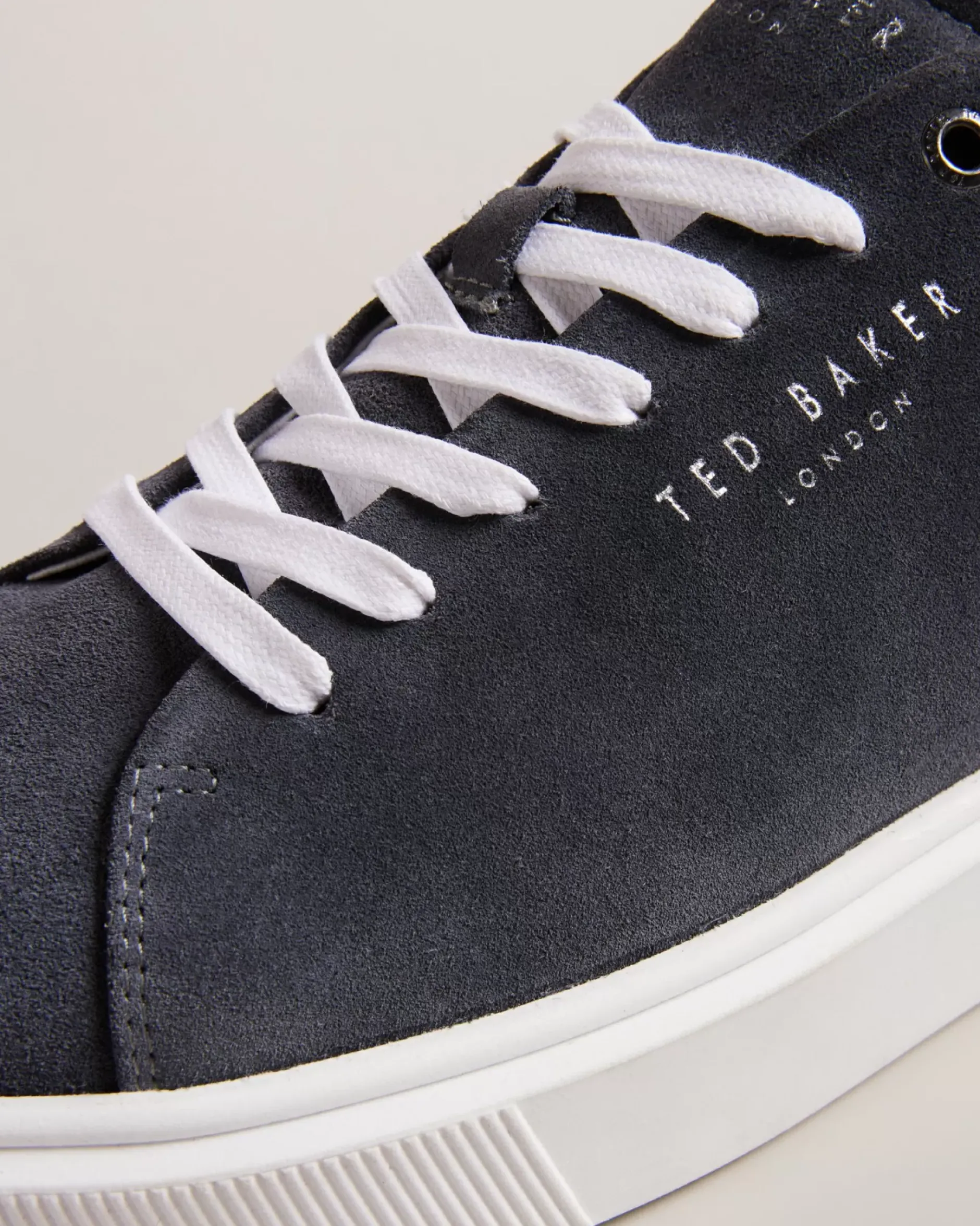 Discount Breyons Men Trainers