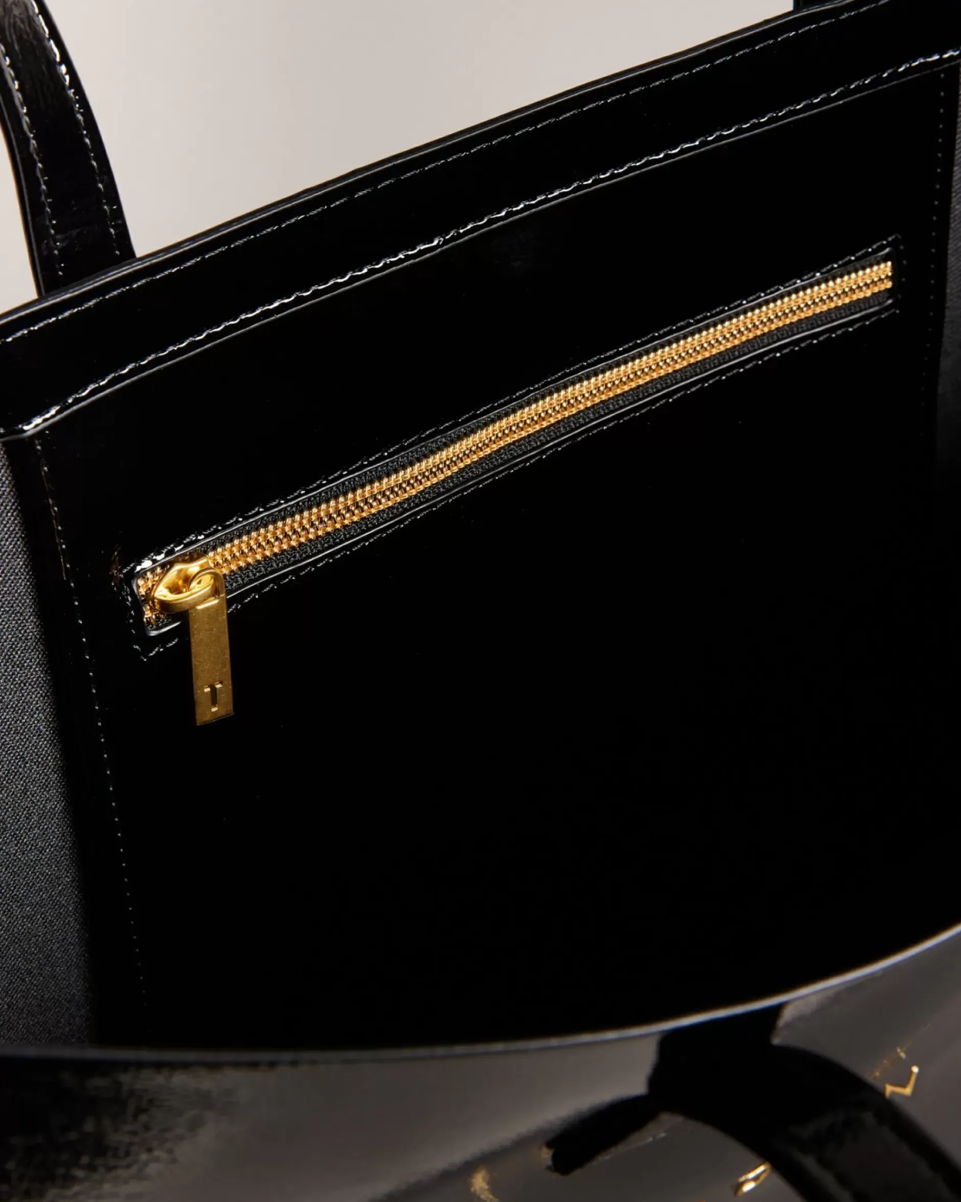 Sale Crikon Women Icon Bags & Signature Bags