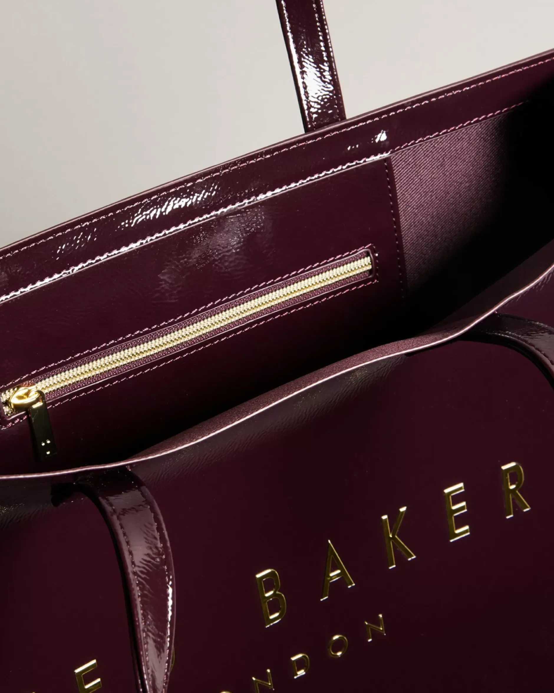 Discount Crikon Women Icon Bags & Signature Bags