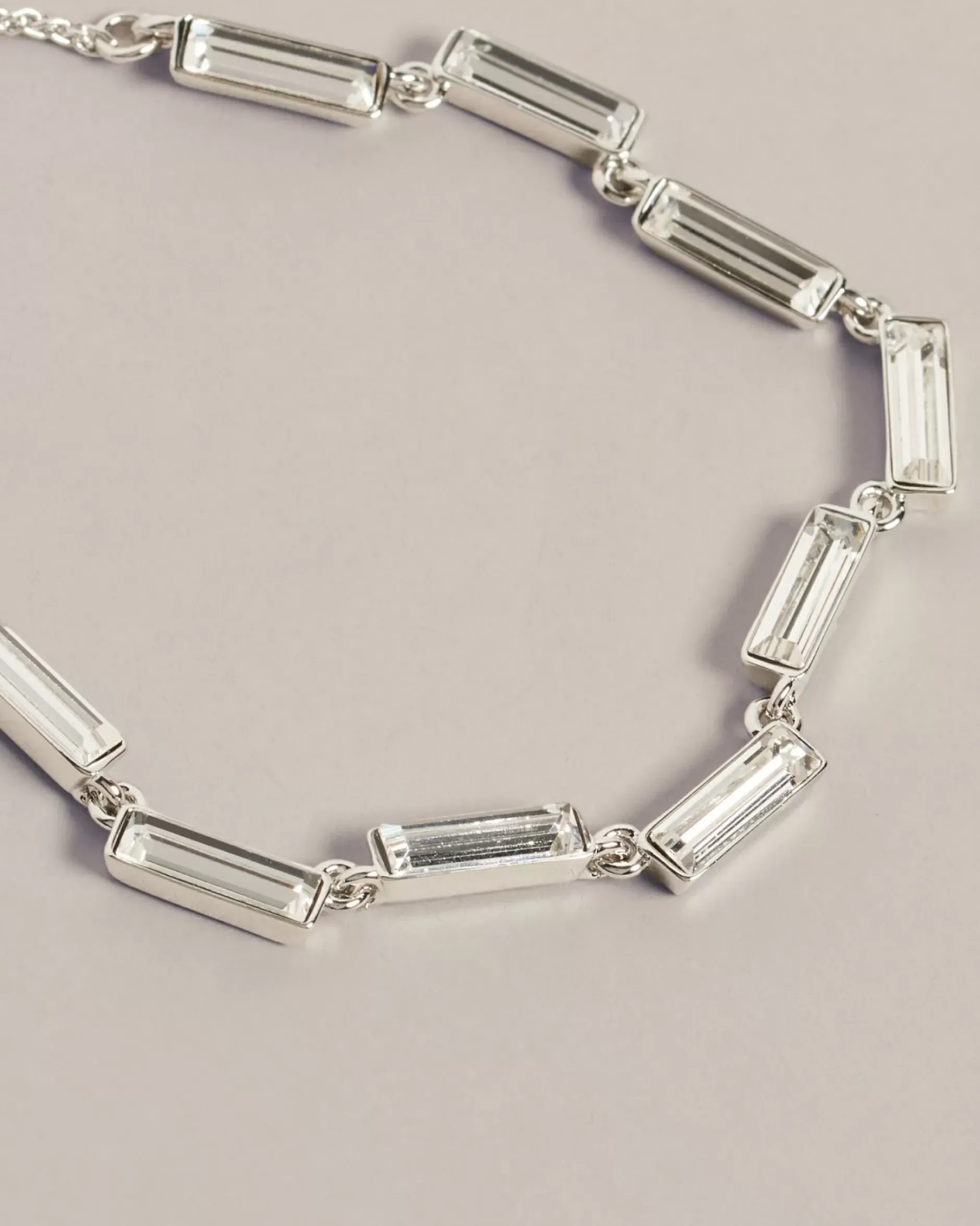 Cryseli Women Jewellery