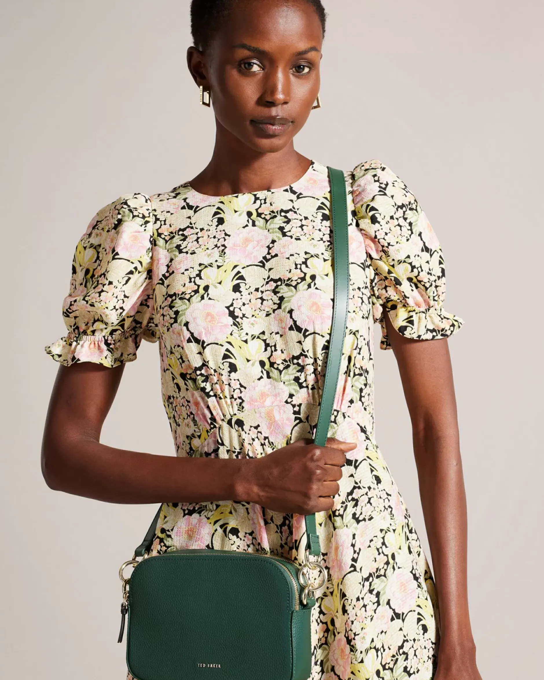 Best Darcelo Women Leather Bags