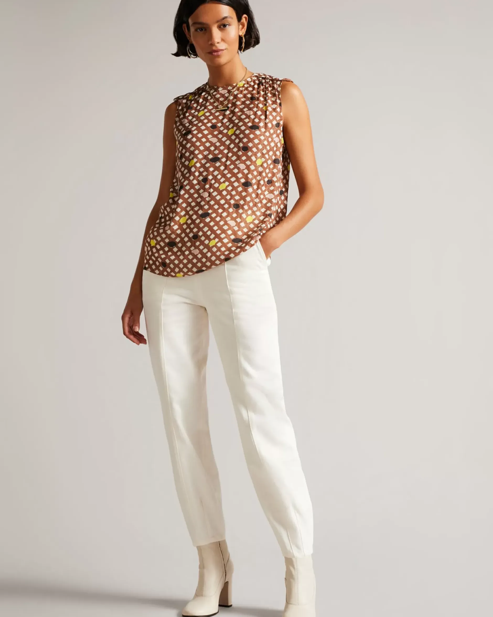 Sale Eliona Women Trousers & Shorts
