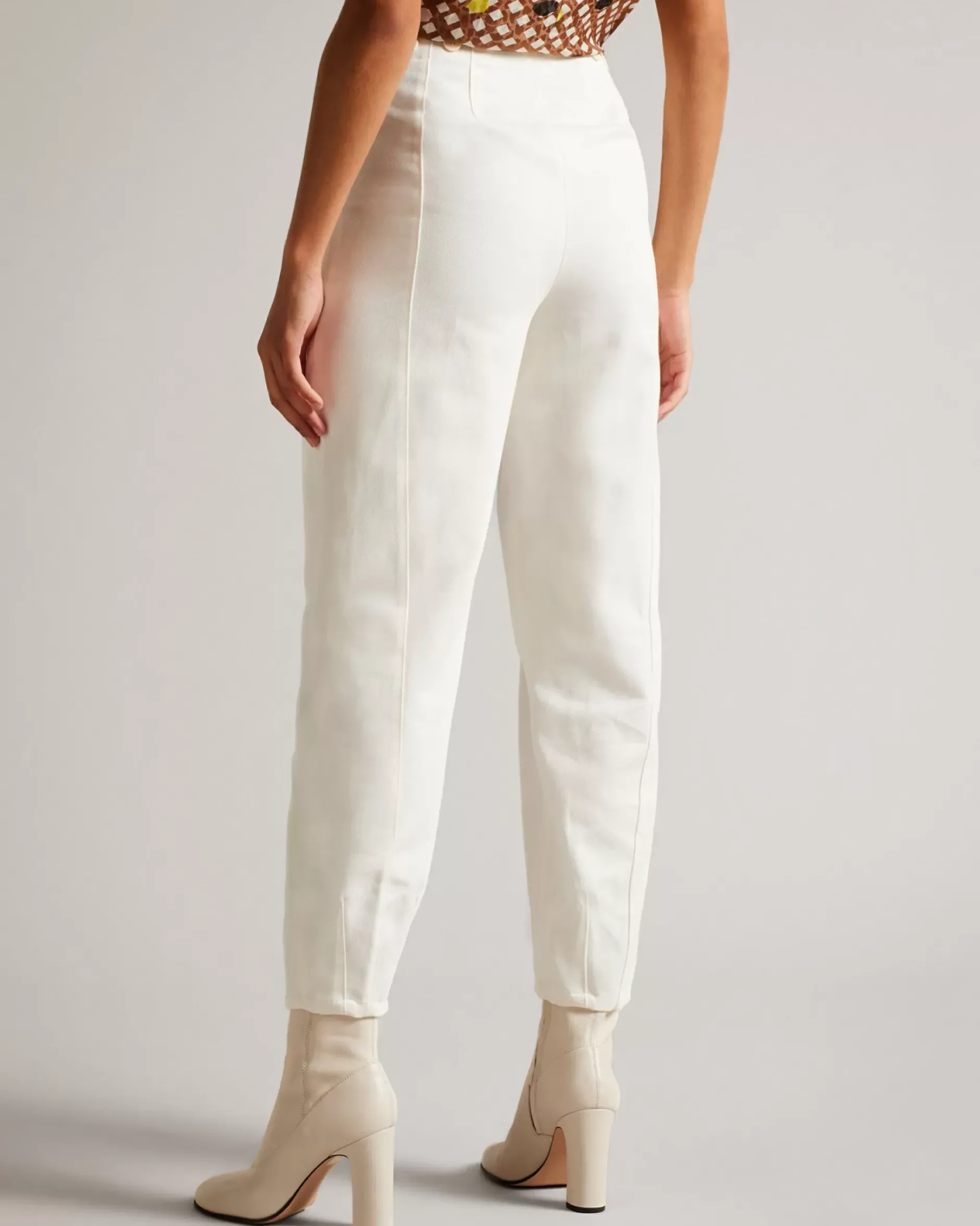 Sale Eliona Women Trousers & Shorts
