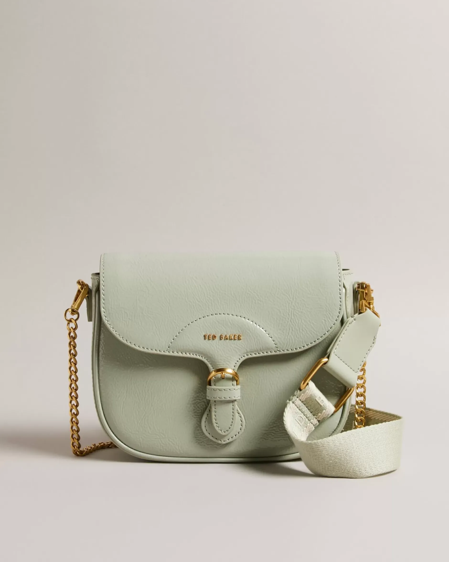 Discount Esia Women Leather Bags