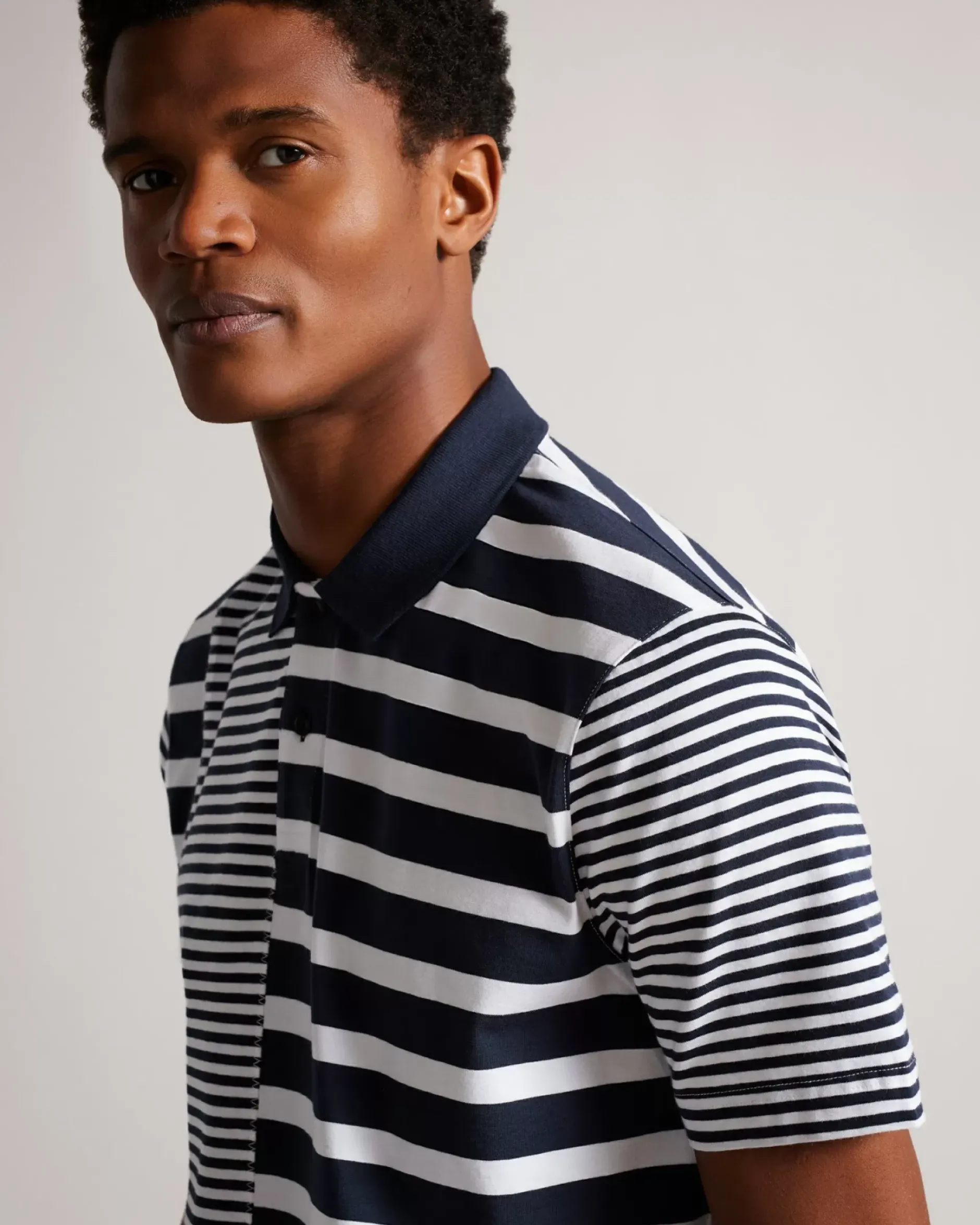 Discount Falmuth Men Tops