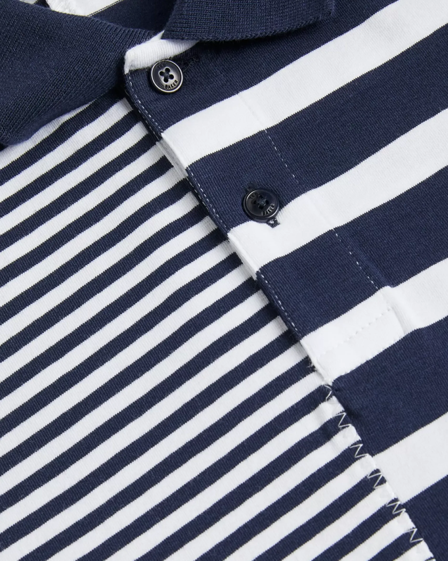 Discount Falmuth Men Tops