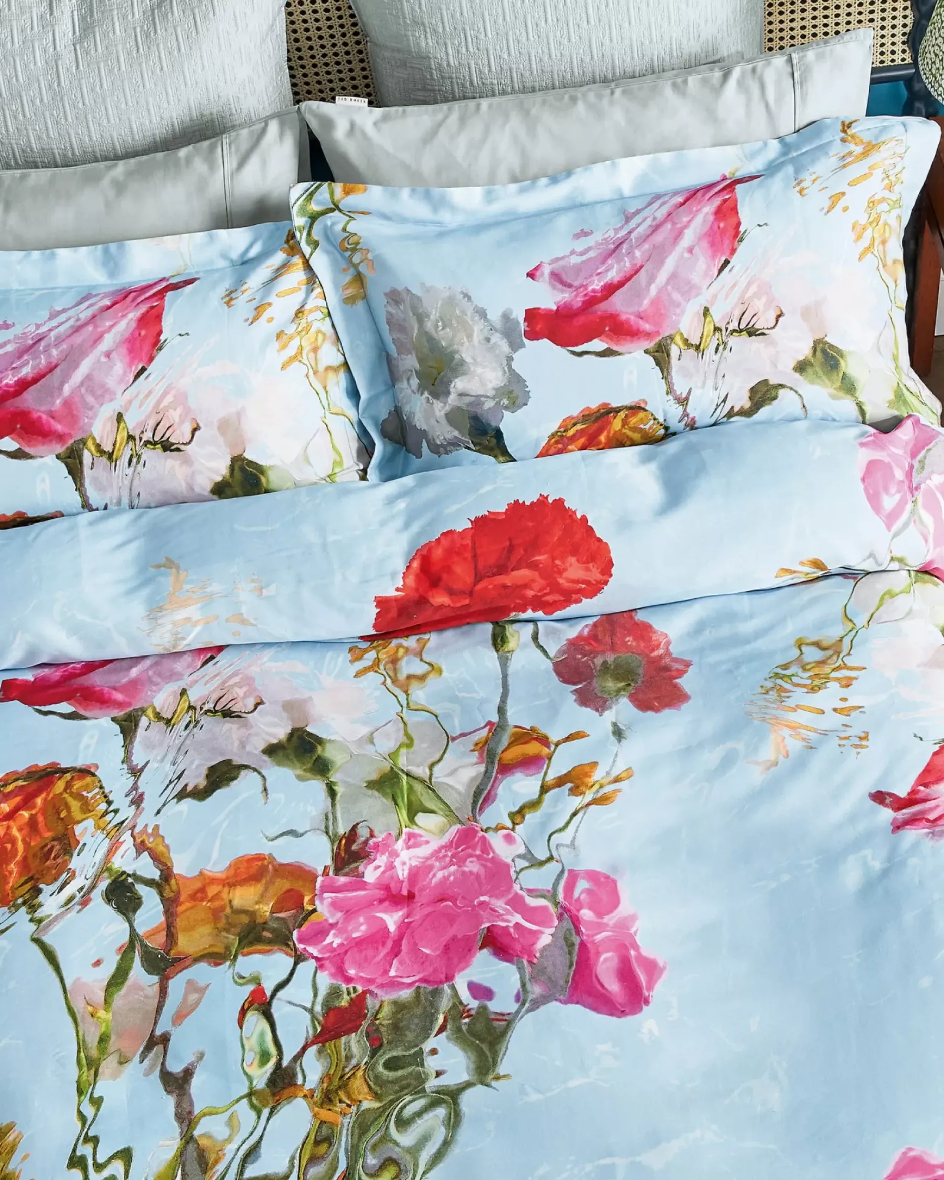 Floay Bedding