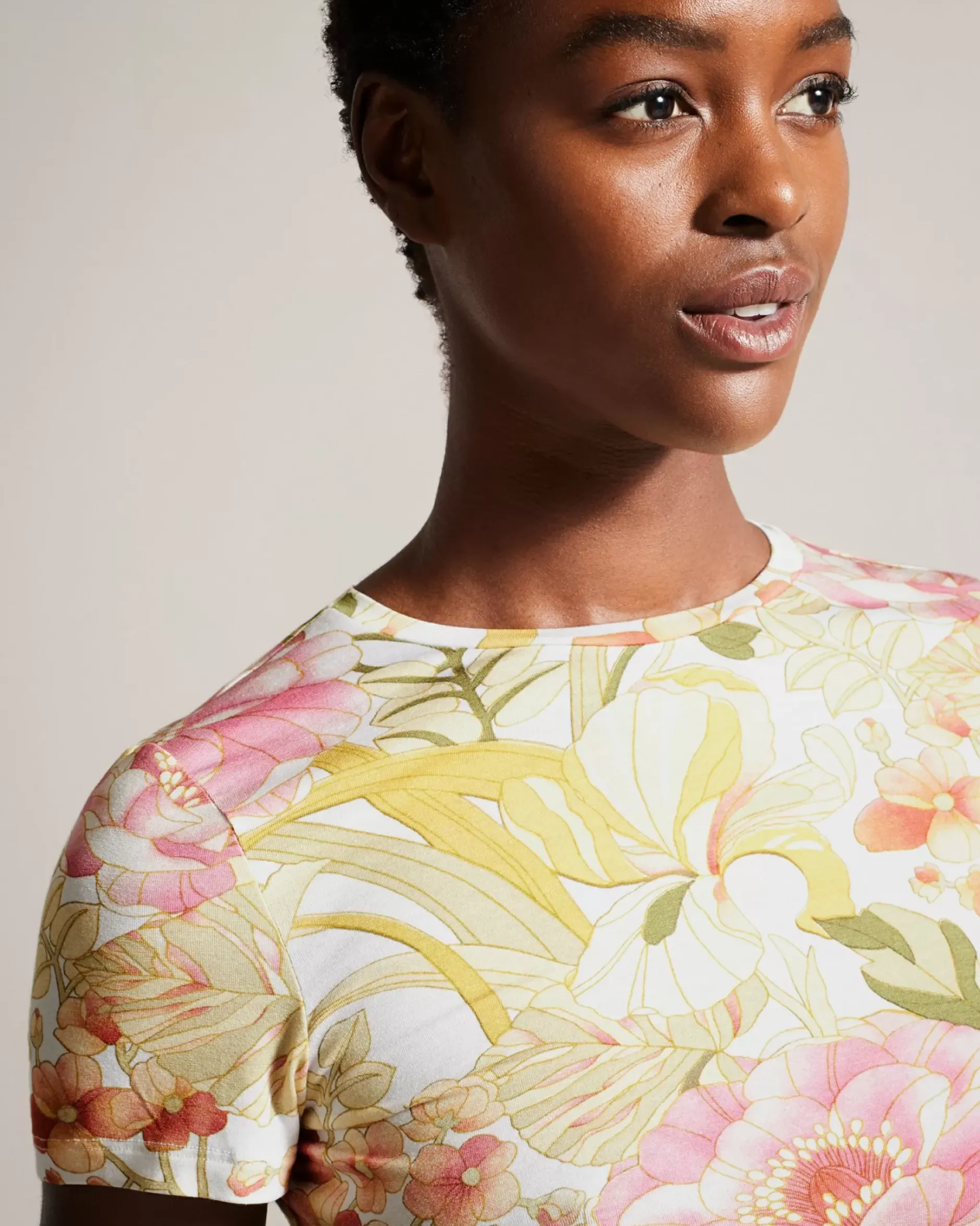 Outlet Floras Women T-Shirts & Vests