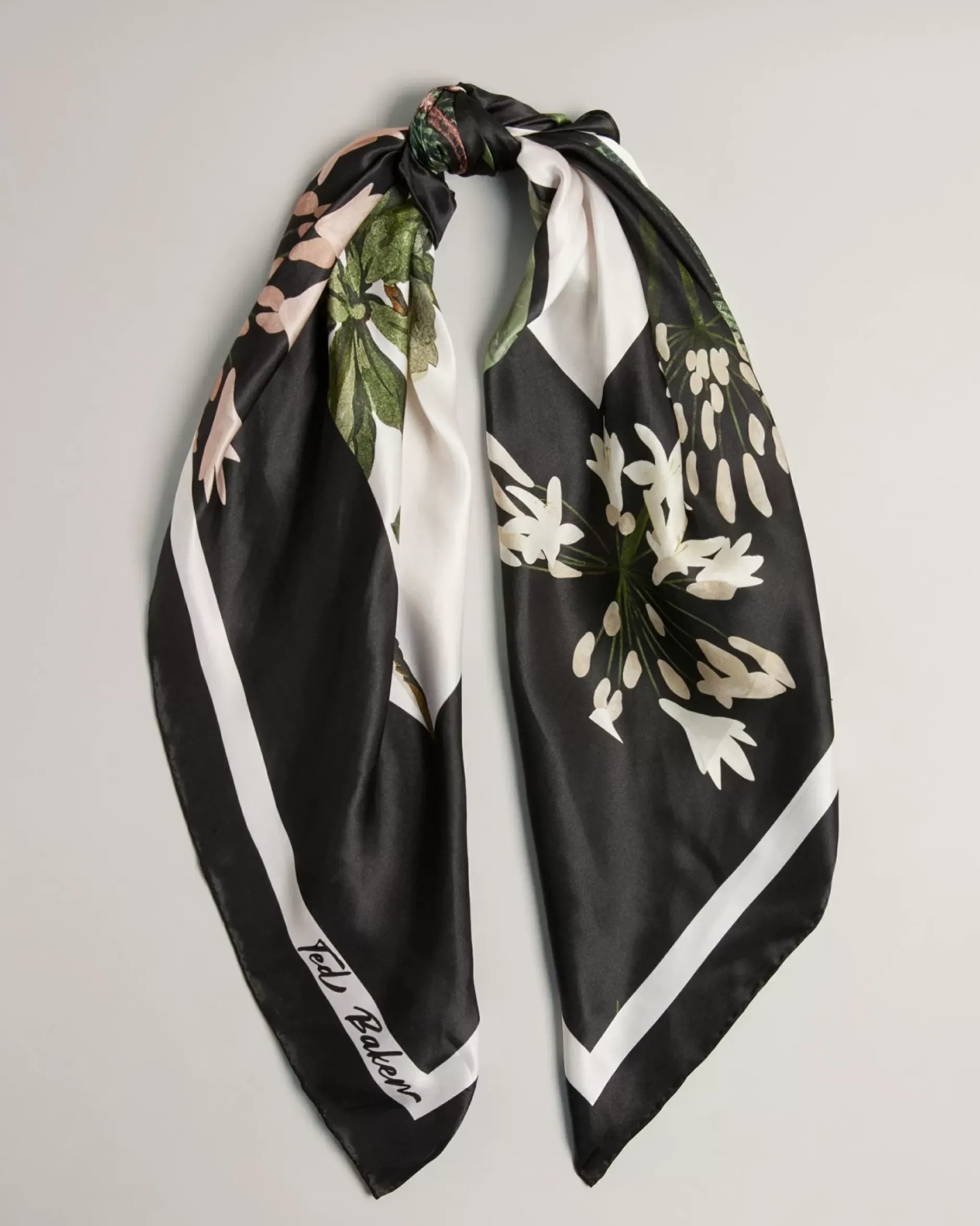 Sale Janasi Women Scarves