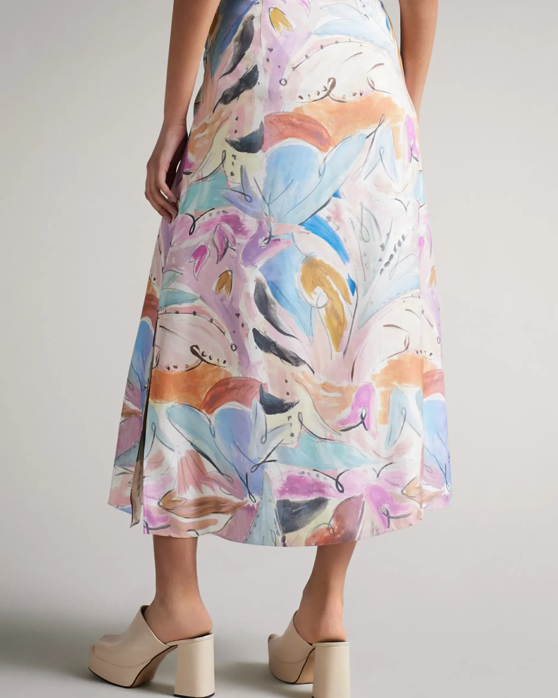 Discount Kiylie Women Skirts