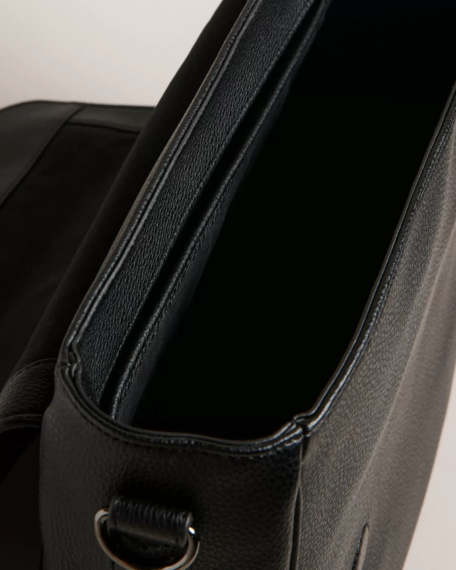 Sale Kristan Men Satchels
