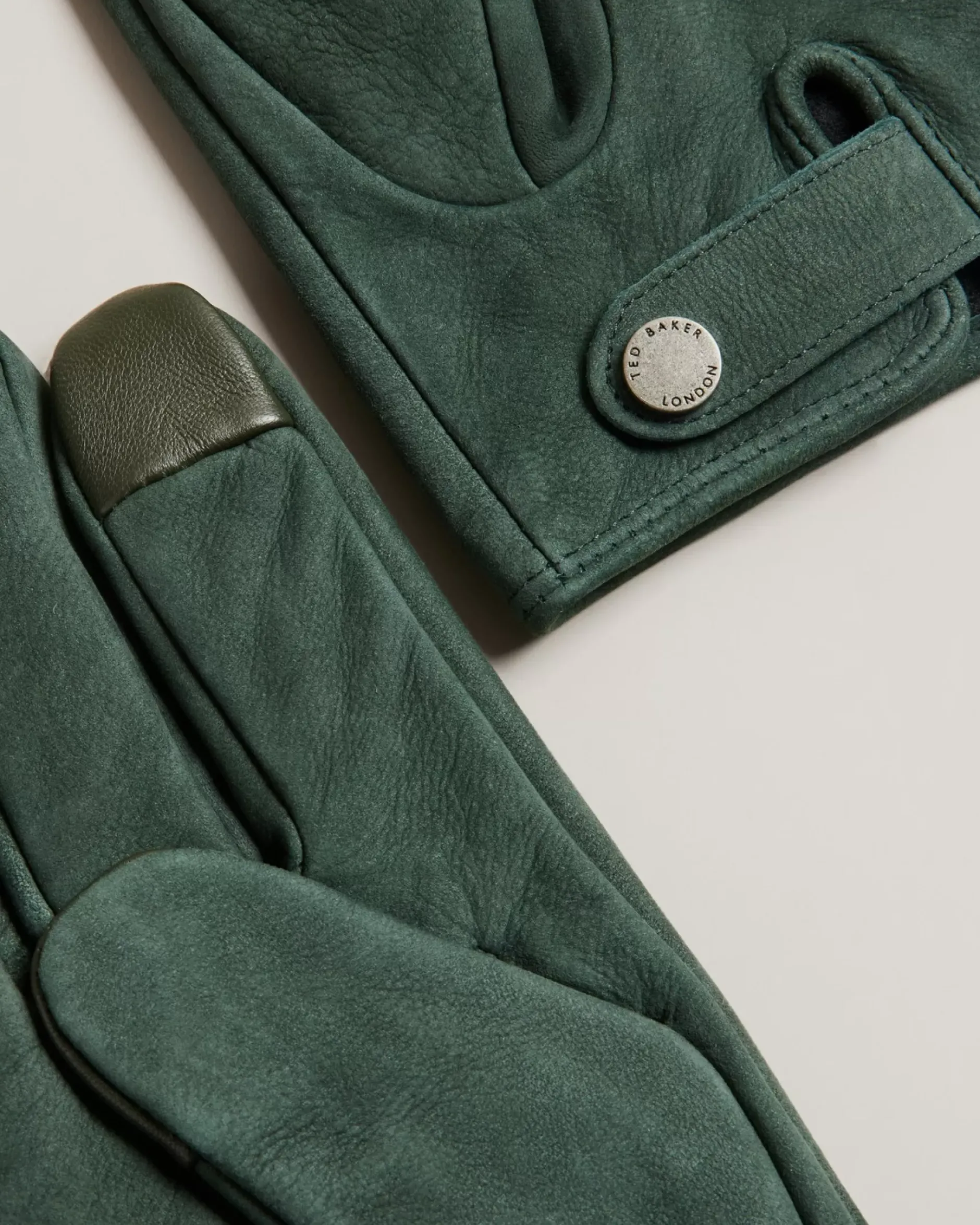 Leviii Men Gloves
