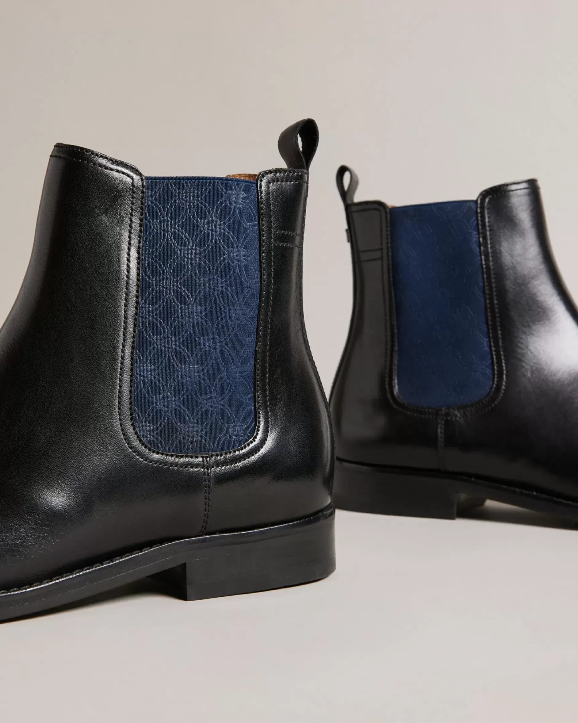 Clearance Lineus Men Boots