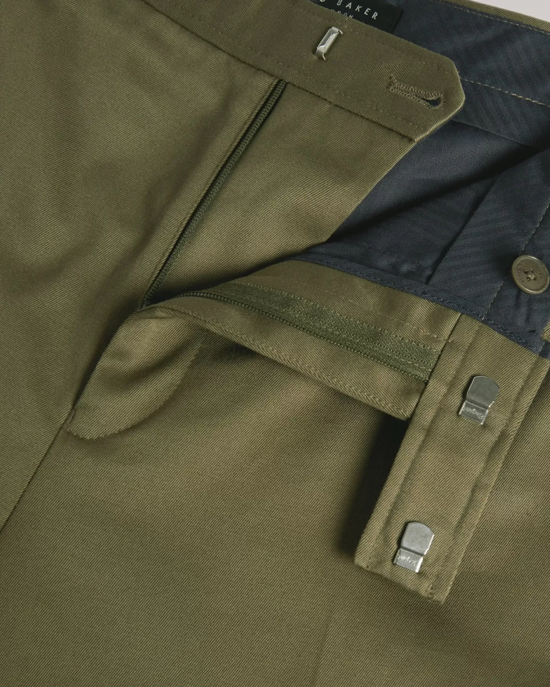 Best Luciant Men Trousers & Chinos