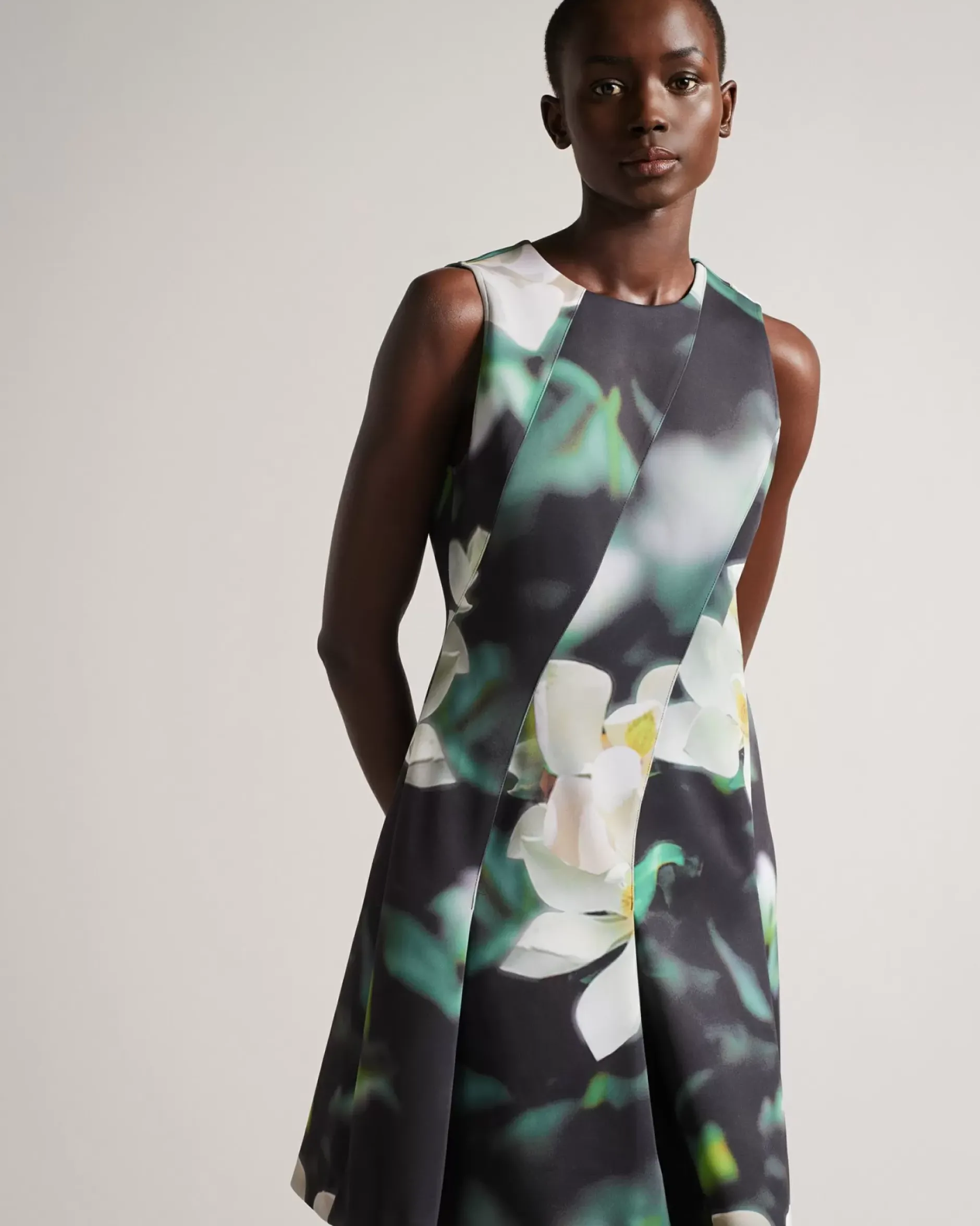 Discount Maggnie Women Dresses