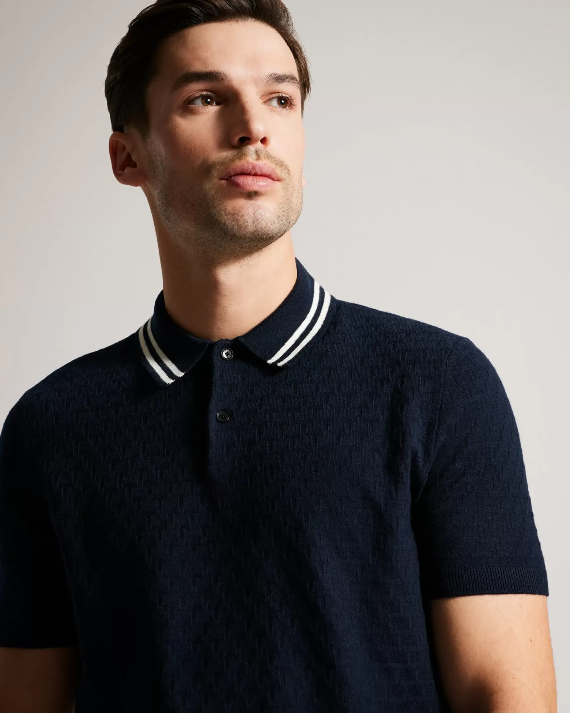Online Mahana Men Tops