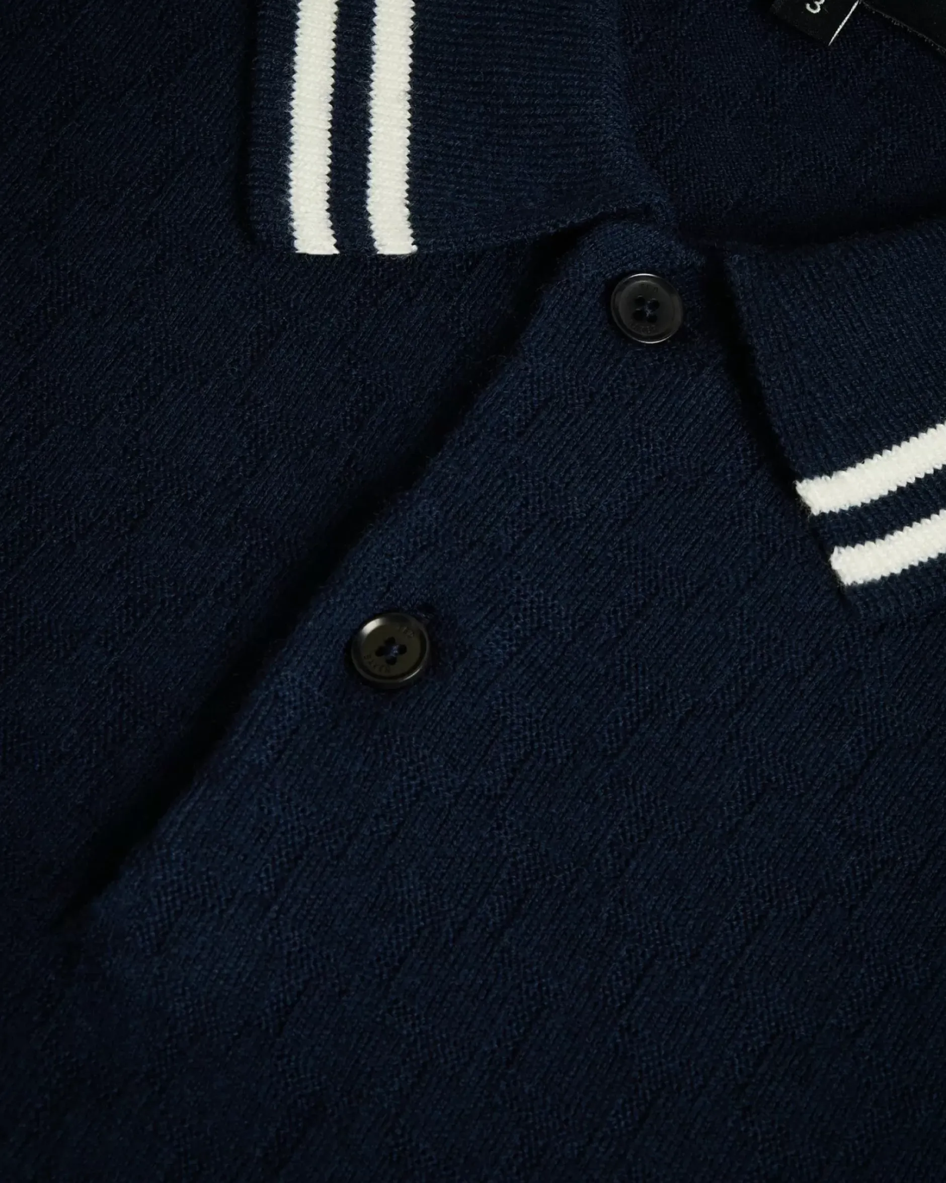Online Mahana Men Tops