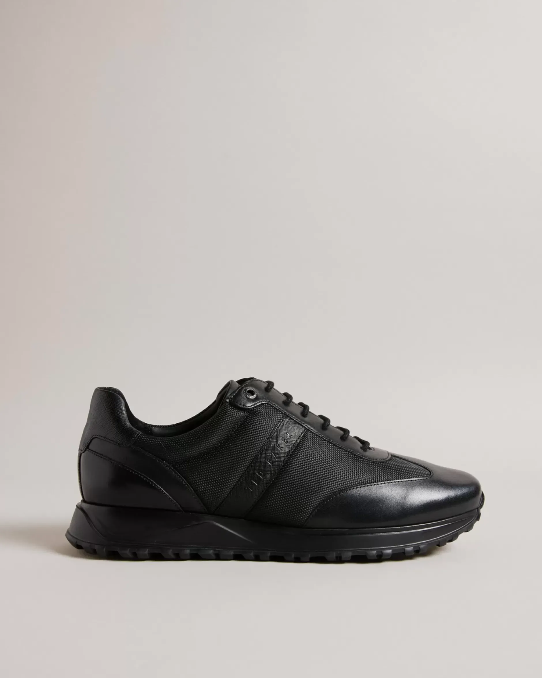 Clearance Marckus Men Trainers