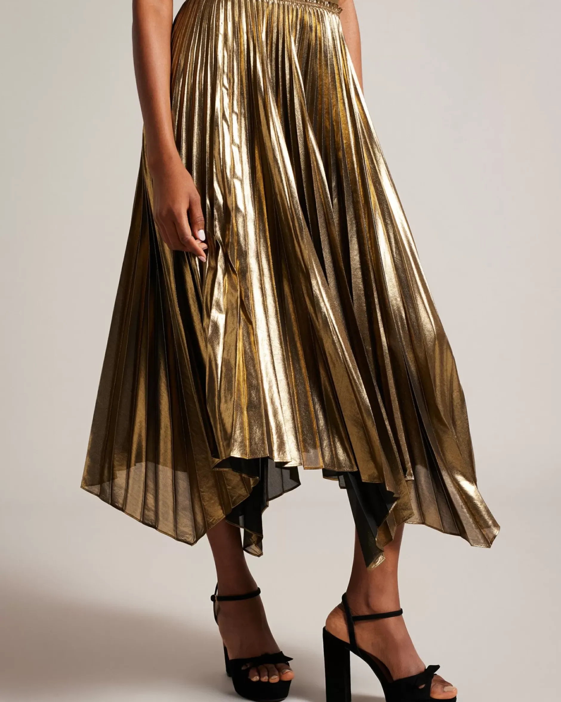 Discount Nattiee Women Skirts
