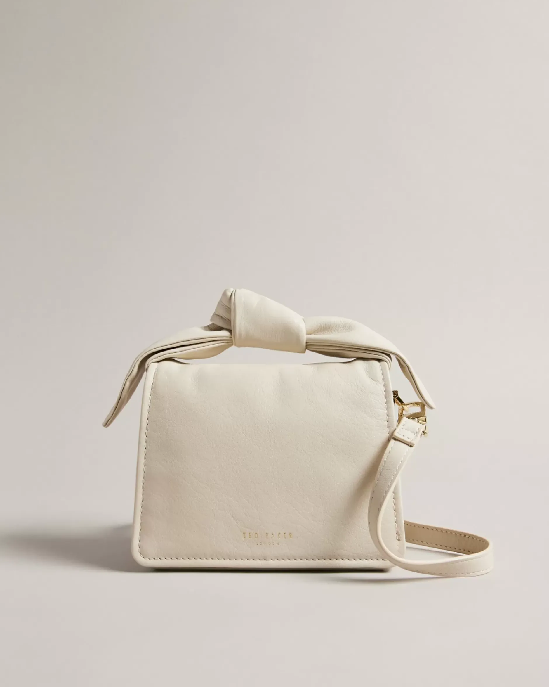 Discount Niyah Women Crossbody Bags