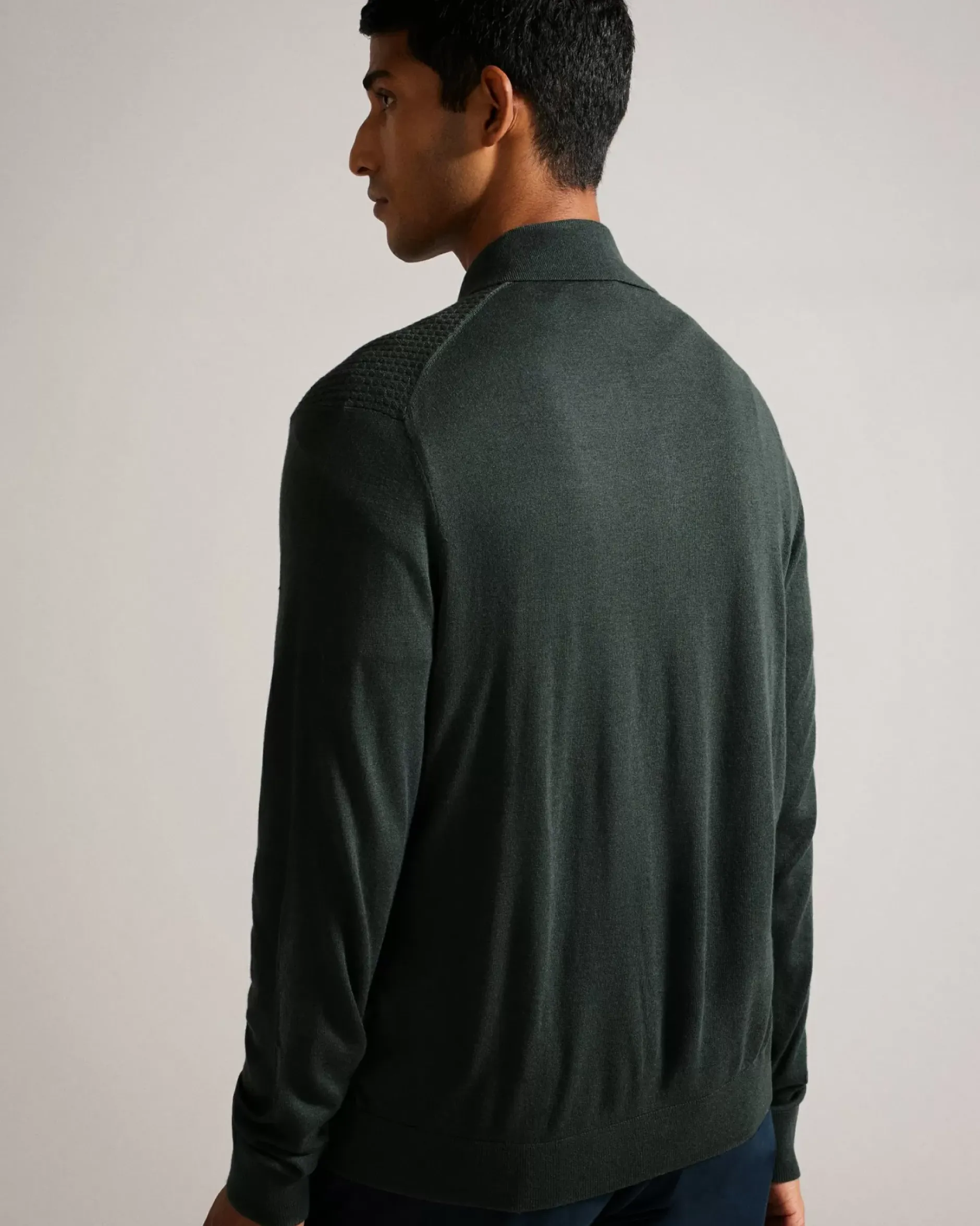 New Oidar Men Tops