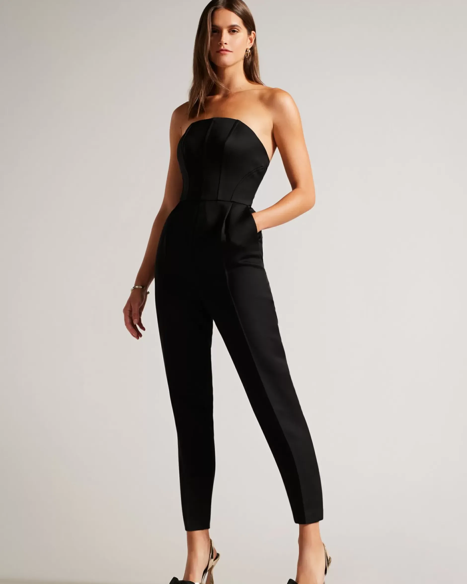 Best Oriiana Women Trousers & Shorts