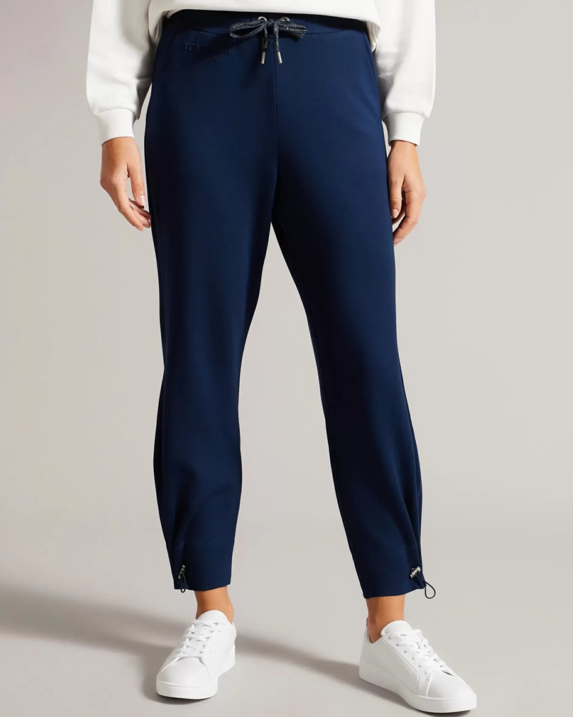Discount Orthon Women Trousers & Shorts