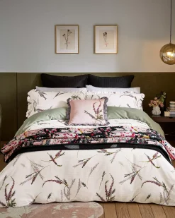 New Pinkih Bedding