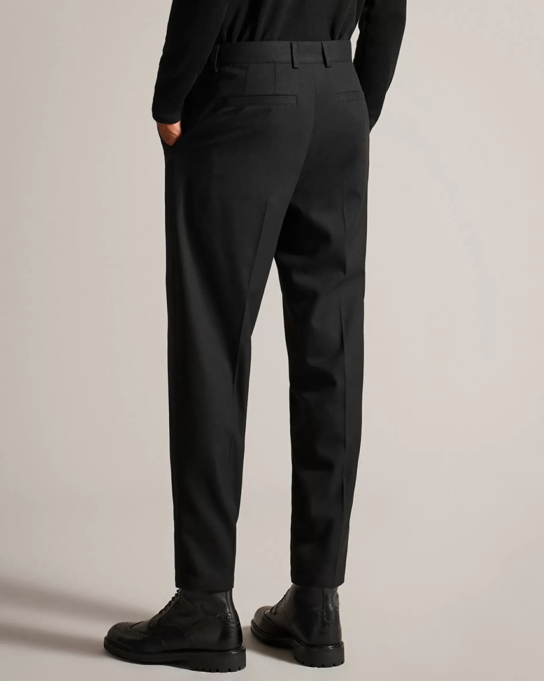 Discount Quantem Men Trousers & Chinos