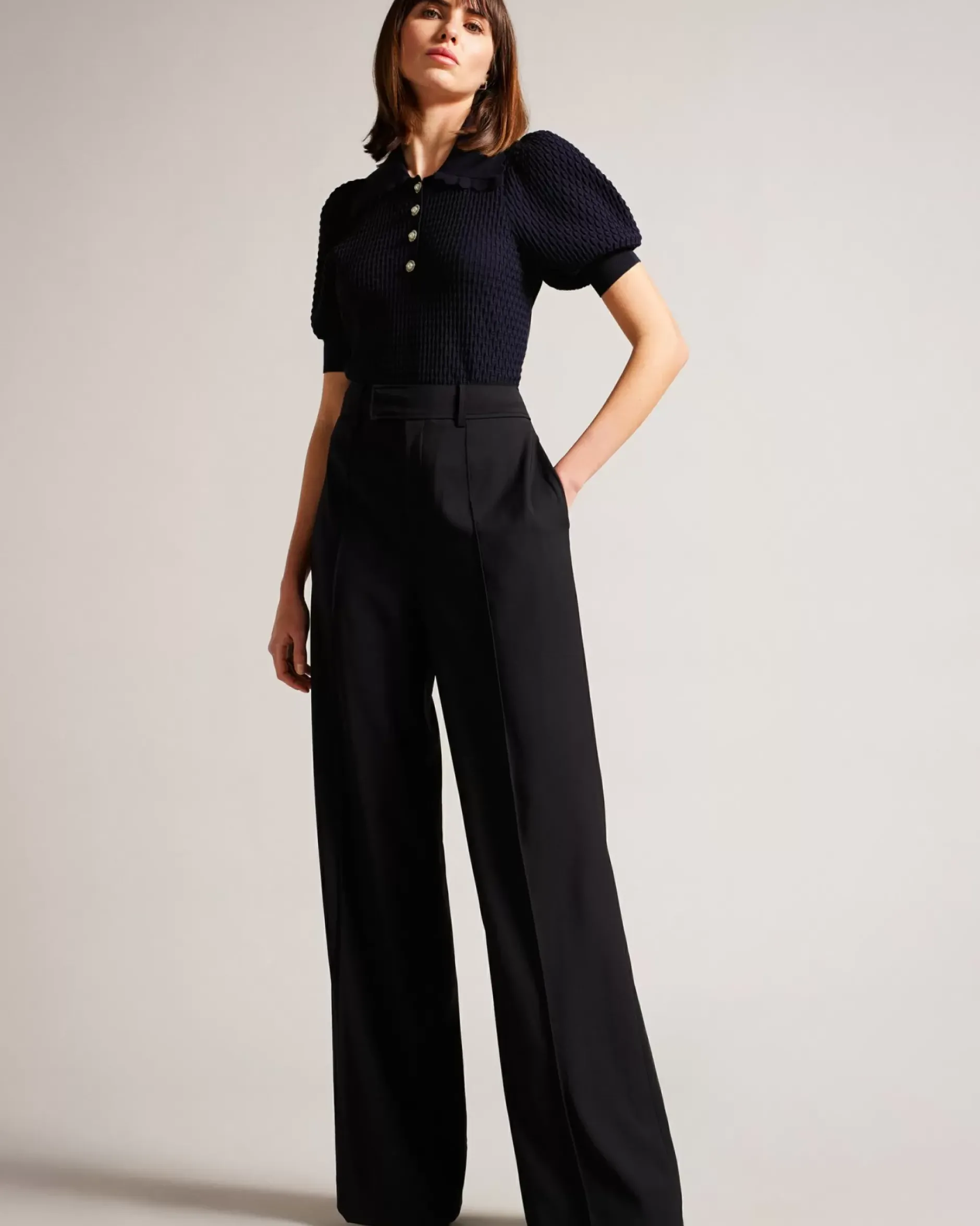 Discount Reannia Women Jumpers & Cardigans