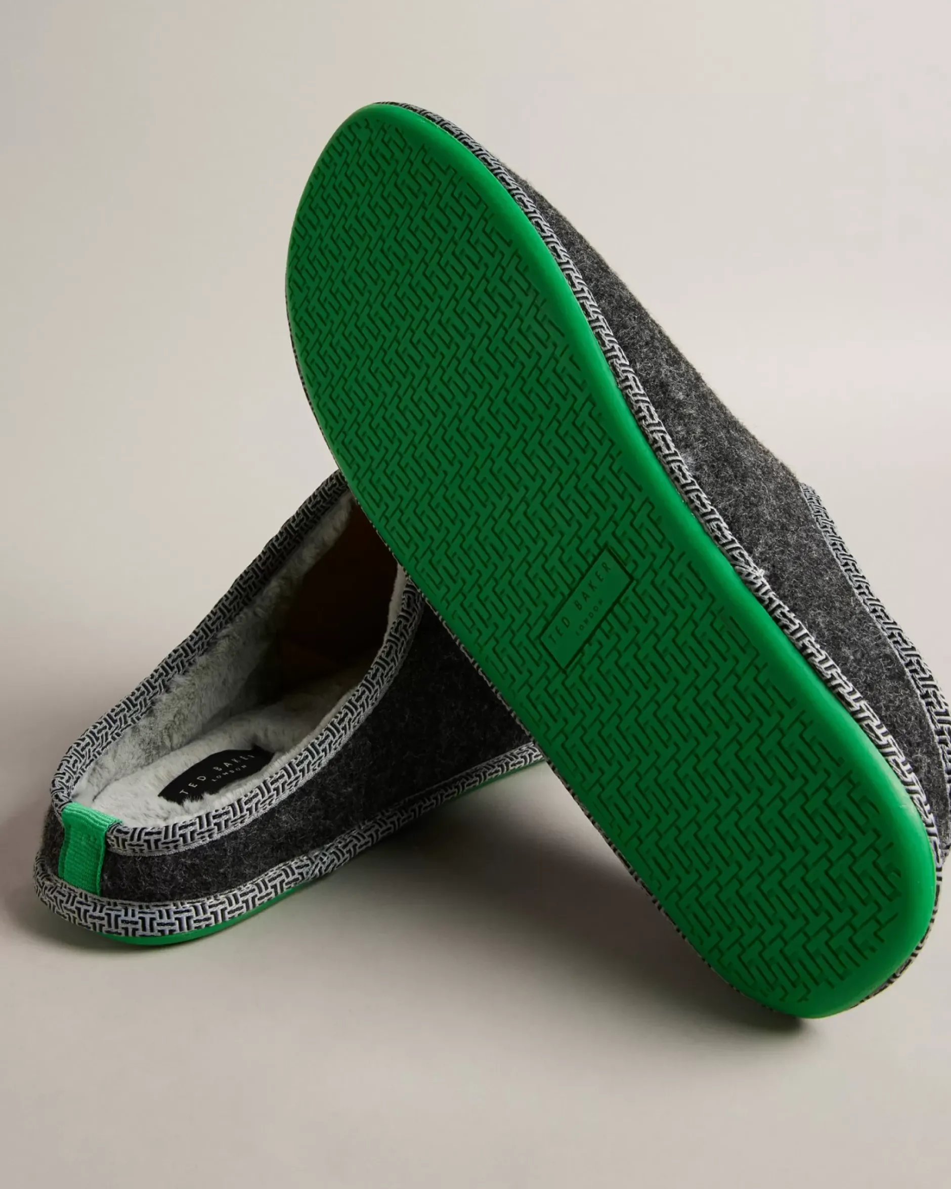 New Simmonn Men Slippers