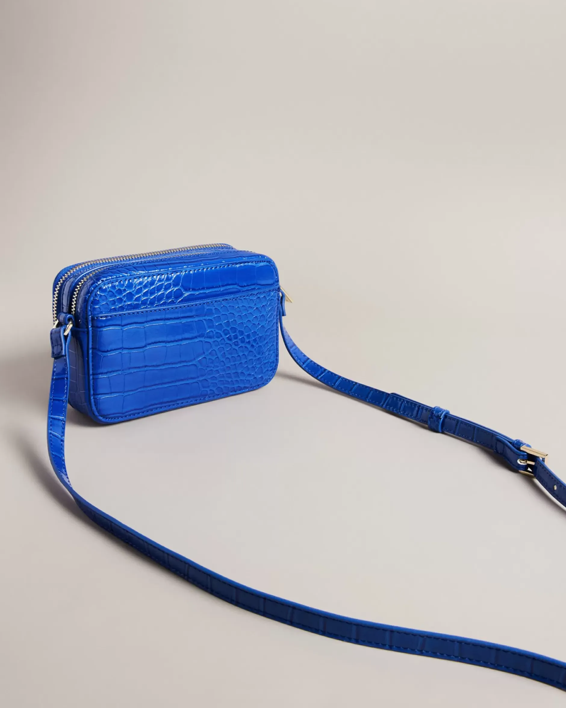 Discount Stina Women Crossbody Bags