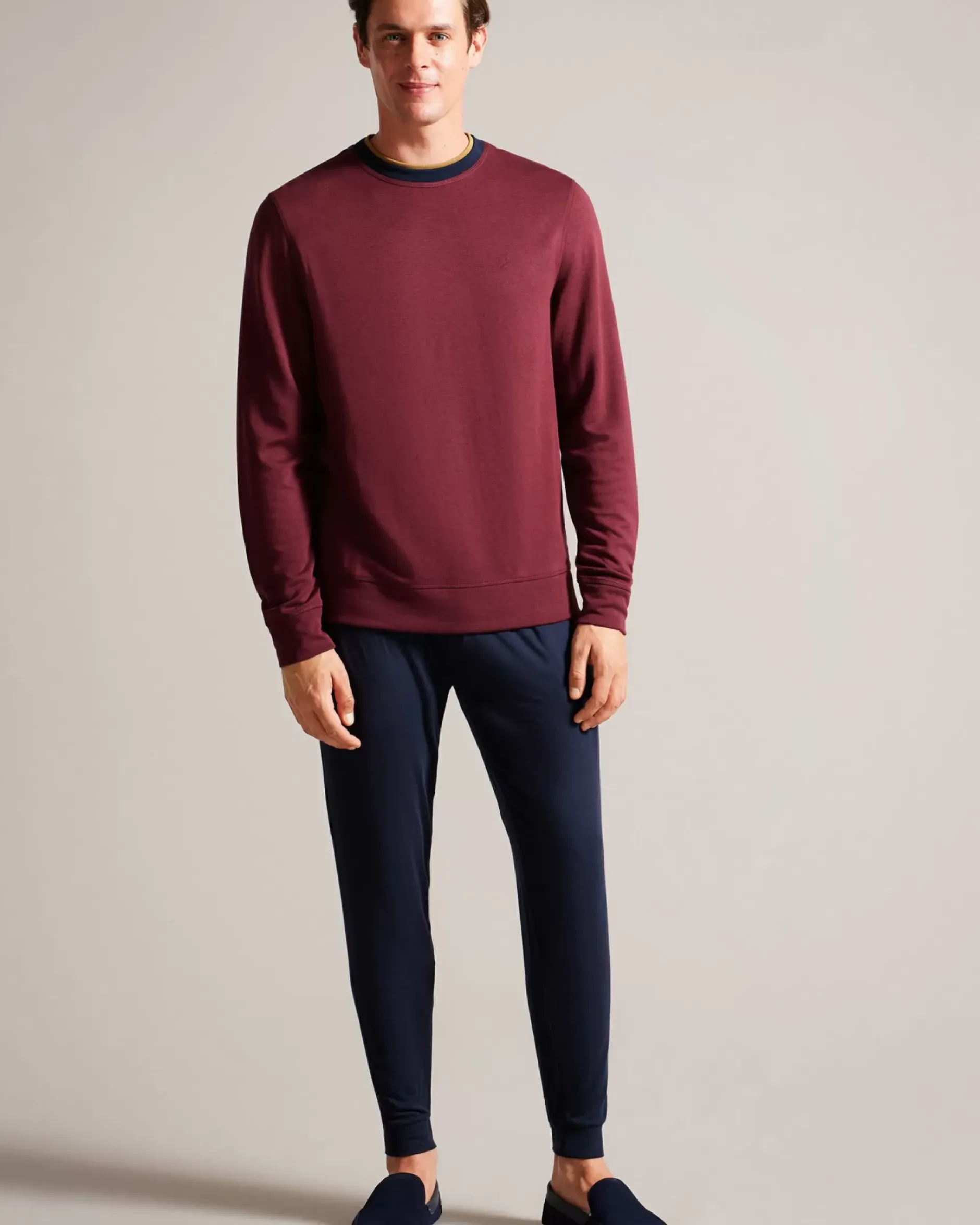 Discount Vallant Men Slippers