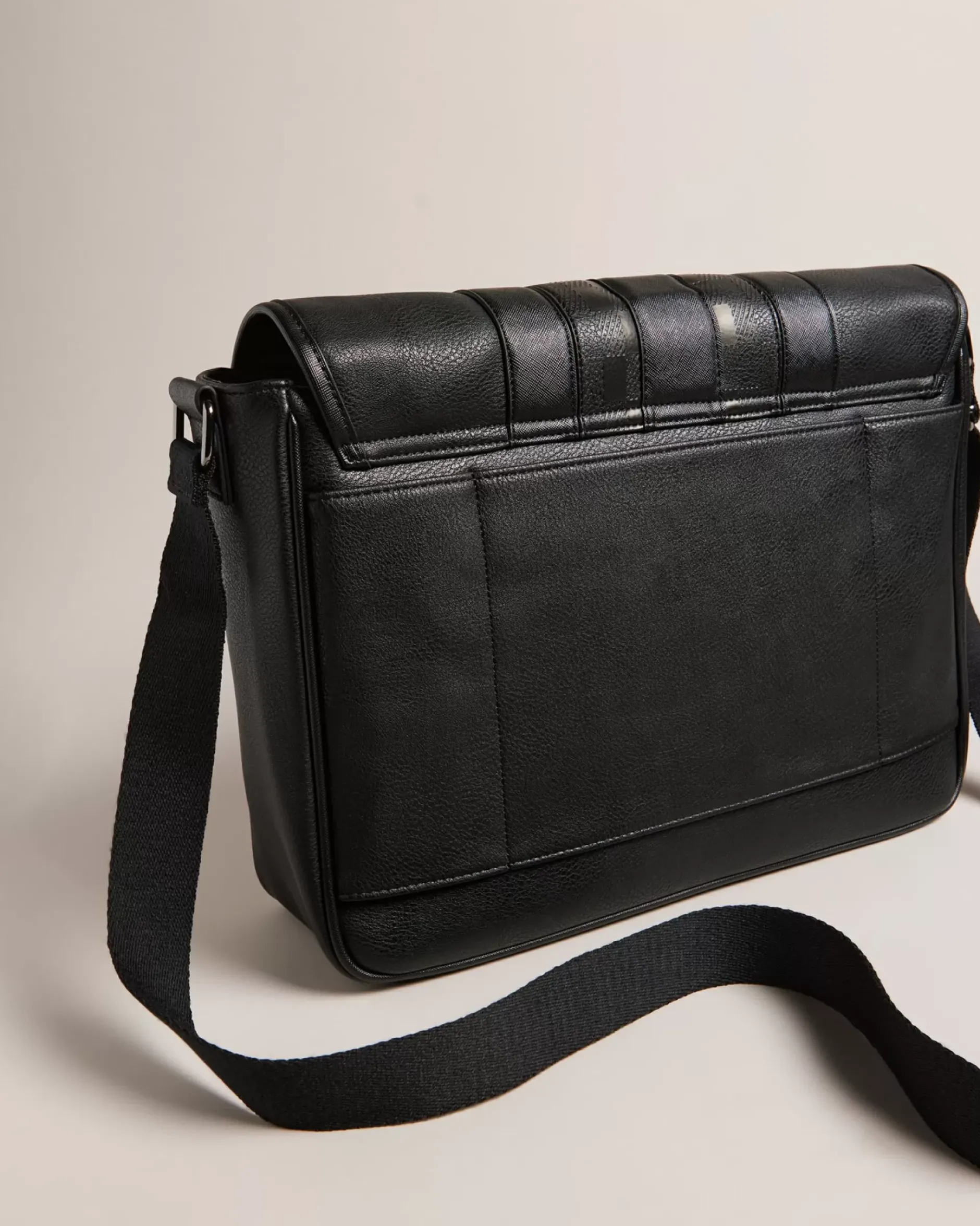 Clearance Wayvon Men Cross Body Bags